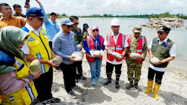 ​Gubernur Sulsel Resmikan Ground Breaking Penanganan Banjir Sungai Rongkong Rp5,9 Miliar di Luwu Utara