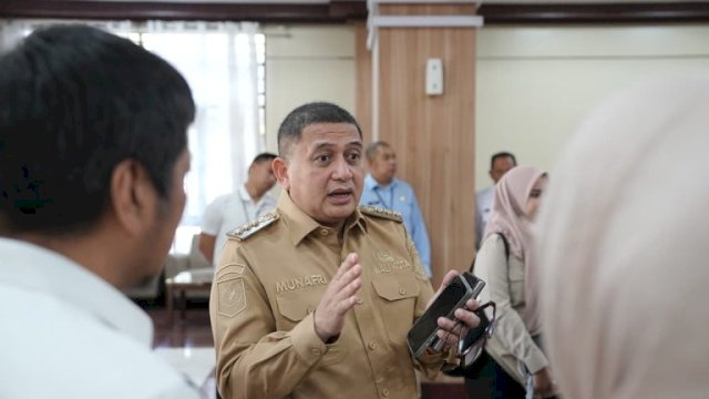 Walikota Makassar Munafri Arifuddin foto list.