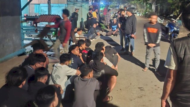 Cegah Tawuran, Resmob Polsek Manggala Amankan Puluhan Pemuda di Kanal Nipa-Nipa