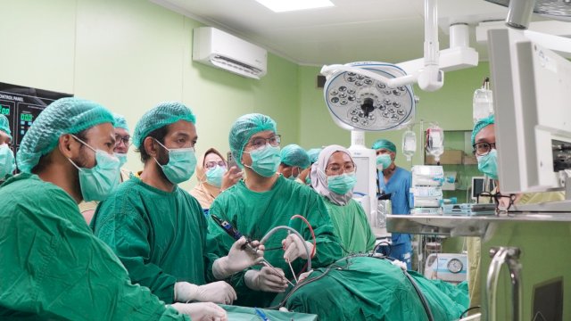 ETOS (Endoscopy Trans-Orbital Surgery) Kini Hadir di RSUD Labuang Baji, Perkuat Layanan Bedah Saraf