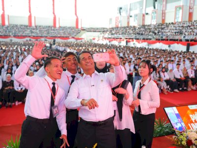Di Depan 10 Ribu Maba Unhas, Mentan Amran: Change Your Mindset, You Can Change the World