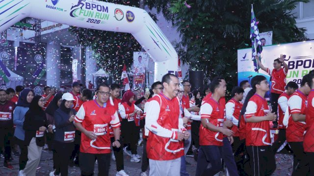 Lepas Ribuan Peserta BPOM Run 2026, Taruna Ikrar: Kemerdekaan RI ke-81 Kita Rawat dengan Kesehatan Paripurna