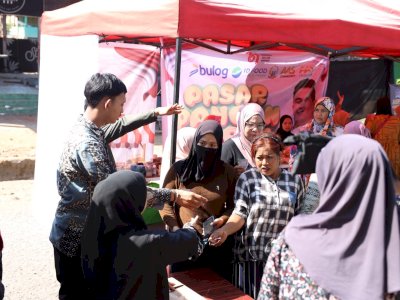 Sambut HUT RI ke-81, AAS Community Bersama BULOG dan ID FOOD Gelar Pasar Pangan Murah di Sulsel