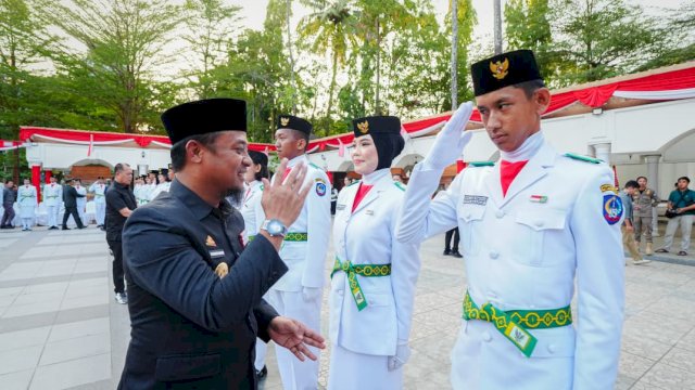Gubernur Andi Sudirman Kukuhkan 73 Paskibraka Sulsel, Siap Kibarkan Sang Merah Putih
