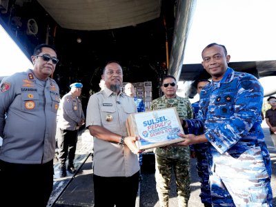 Gubernur Sulsel bersama Forkopimda Kirim Kurang Lebih 30 Ton Bantuan Kemanusiaan untuk Korban Gempa NTT