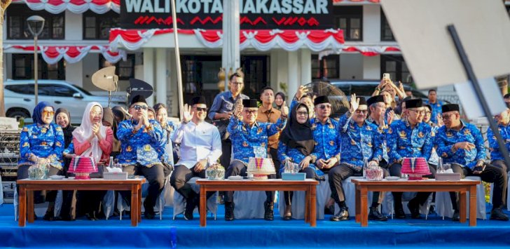 Saksikan Pawai Ta&rsquo;aruf, Gubernur Sulsel Sambut 117 Kontingen MTQ VIII KORPRI Nasional 2026