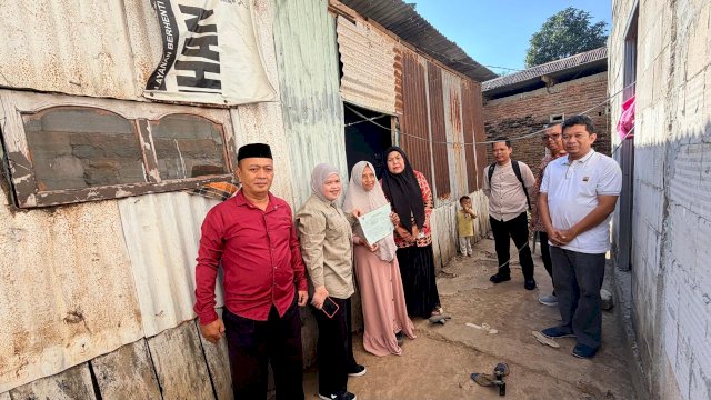 Pemprov Sulsel Salurkan Bantuan Listrik Gratis untuk 130 Rumah Tangga di Gowa dan Bantaeng