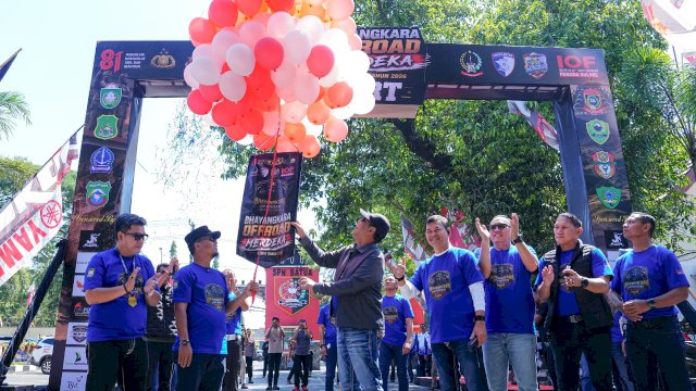 Lepas 500 Peserta Bhayangkara Off-Road Merdeka Seri V, Gubernur Sulsel Ajak Jaga Lestarinya Alam