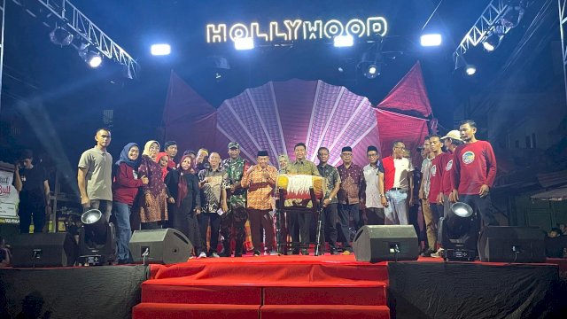 Spektakuler! RW 04 Bontorannu Sulap Pesta Rakyat Jadi Panggung Megah Berkelas “Hollywood”