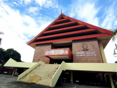 Angin Segar Bagi Warga Sulsel: DPRD dan Pemprov Resmi Batalkan Kenaikan Pajak Kendaraan & BBM