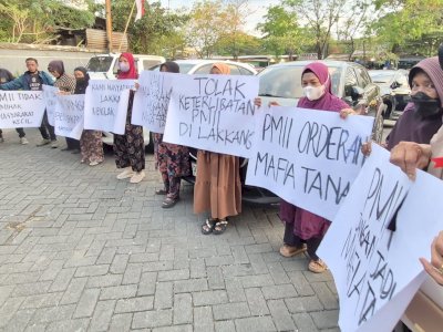 PMII Makassar dikejar Emak-Emak Karena Membela Mafia Tanah