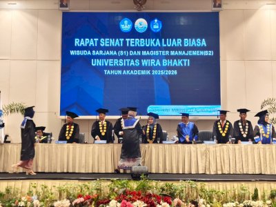 Wisuda XXII Universitas Wira Bhakti Makassar: Cetak 313 Alumni, Siap Menuju Kampus Riset Digital