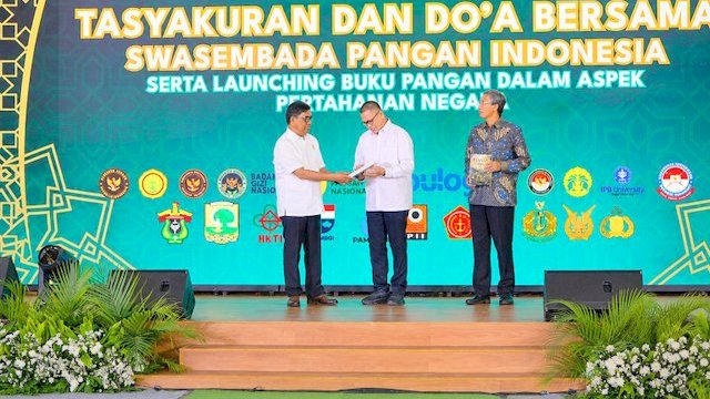 Direktur Utama PTPN I Luncurkan Buku “Pangan dalam Aspek Pertahanan Negara”, Tekankan Kedaulatan Bangsa
