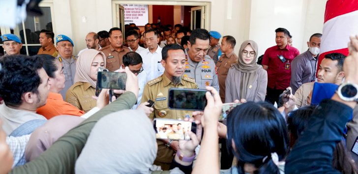 Gubernur Sulsel Ungkap Penyebab Antrean BBM: Migrasi dari Nonsubsidi ke Subsidi-Usulkan Penambahan Kuota 30 Persen