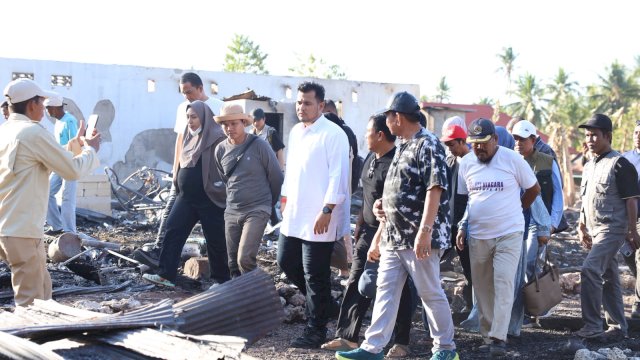 Duka Kebakaran di Sanrangen Bone, Andi Amar Turun Langsung Temui Warga Korban