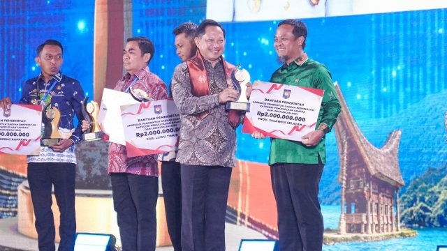 Pemprov Sulsel Diganjar Dua Penghargaan Sekaligus Pemda Berprestasi Batch II dari Kemendagri 2026