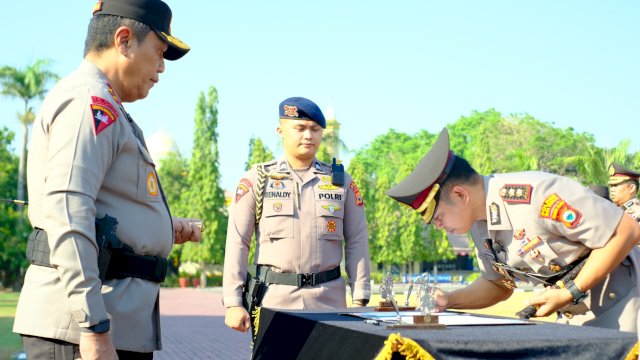 Kapolda Sulsel Pimpin Sertijab Lima Kapolres Jajaran, Minta Pejabat Baru Segera Beradaptasi