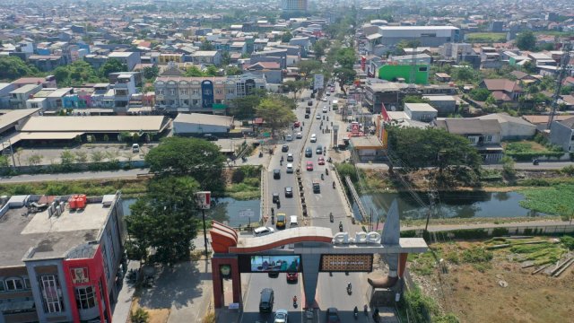 Jalan Aroepala Makassar Sepanjang 800 Meter Diaspal Lapis Kedua Usai Drainase Rampung