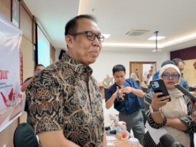 Survei Podium Unhas: Amran Sulaiman ‘The Next’ JK dari Indonesia Timur