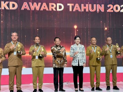 Terima TPAKD Award 2026, Gubernur Sulsel Dukung Arahan Presiden Prabowo untuk Perluasan Akses Keuangan