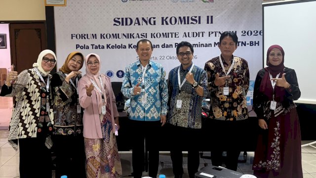 Ketua Komite Audit MWA Unhas Bacakan Kesimpulan Akhir Forum Komite Audit PTN-BH 2026 di UNS