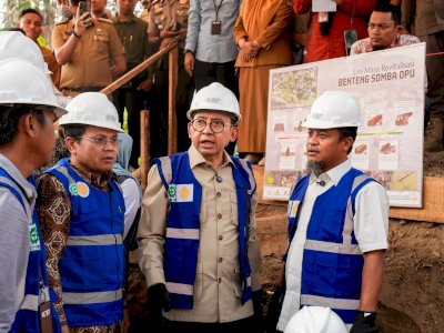 Gubernur Sulsel Bersama Menteri Kebudayaan Fadli Zon Letakkan Batu Pertama Revitalisasi Benteng Somba Op