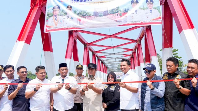 Gubernur Andi Sudirman Resmikan Jembatan Salujambu Andalan, Hubungkan Luwu dan Luwu Utara