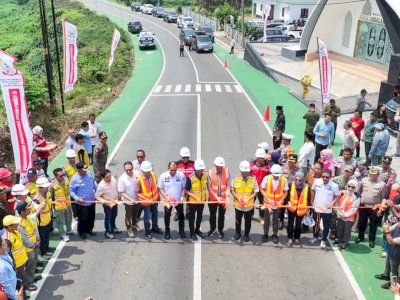 Gubernur Andi Sudirman Resmikan Ruas Jalan Paleteang&ndash;Malimpung&ndash;Kabere, Kemantapan Capai 100 Persen
