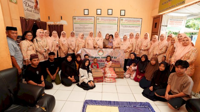 Jelang HUT ke-27, DWP Sulsel Berbagi di Dua Panti Asuhan Makassar