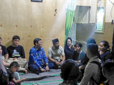Gubernur Andi Sudirman Beri Santunan dan Biaya Pendidikan Anak Petugas Karhutla yang Gugur di Torut